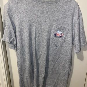 MENS VINEYARD VINES TEE